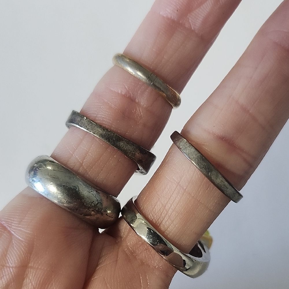Lot Of Tarnished Rings For Crafting/Repurposing - Picture 4 of 4